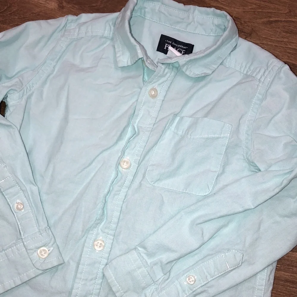 Children’s Place size 4 green button down top